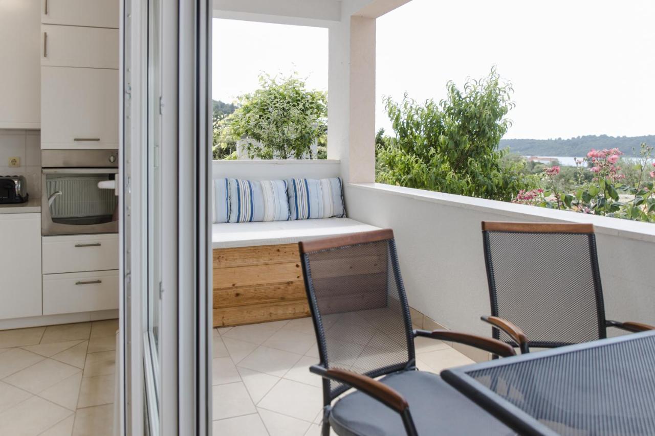 Kis Residence - Adults Only Kneza Exterior photo
